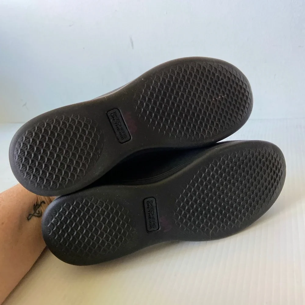 Skechers On The Go Dreamy Upscale Skimmer Flats Black Womens 7